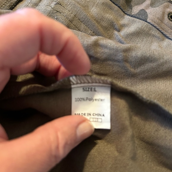 Camo jacket size Large - Picture 4 of 8